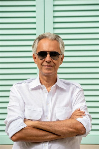Andrea Bocelli: Ο πιο αγαπητός τενόρος του κόσμου στο Sani Festival 