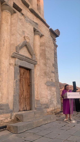 Σίκινος: Αποδόθηκε το αποκατεστημένο μνημείο της Επισκοπής  